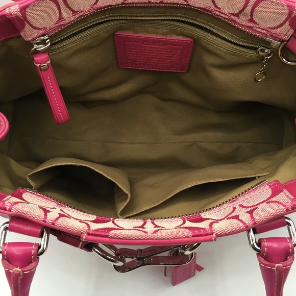 Authentic Coach purse - like new condition - Picture 5 of 8